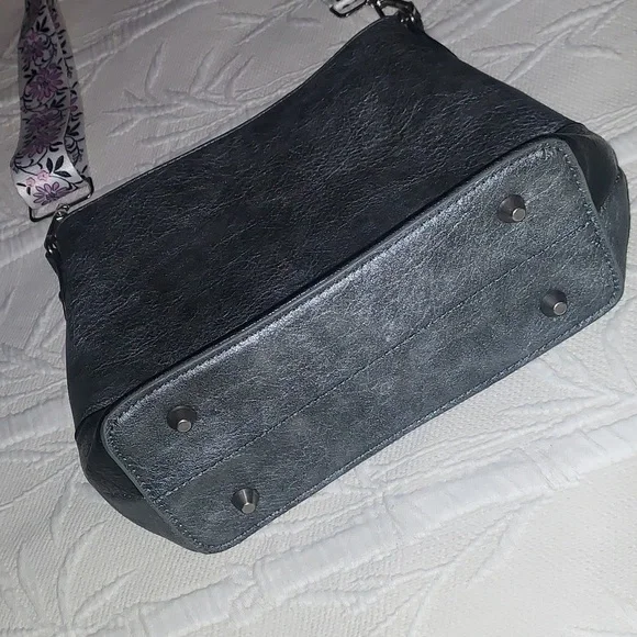 Montana West Bag - Picture 2 of 14